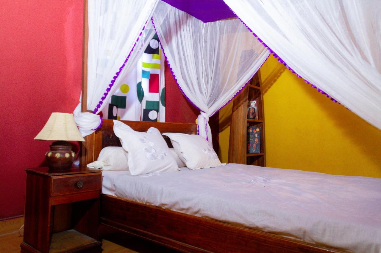 Bohobe Naboty Bed & Breakfast Толиара Екстериор снимка