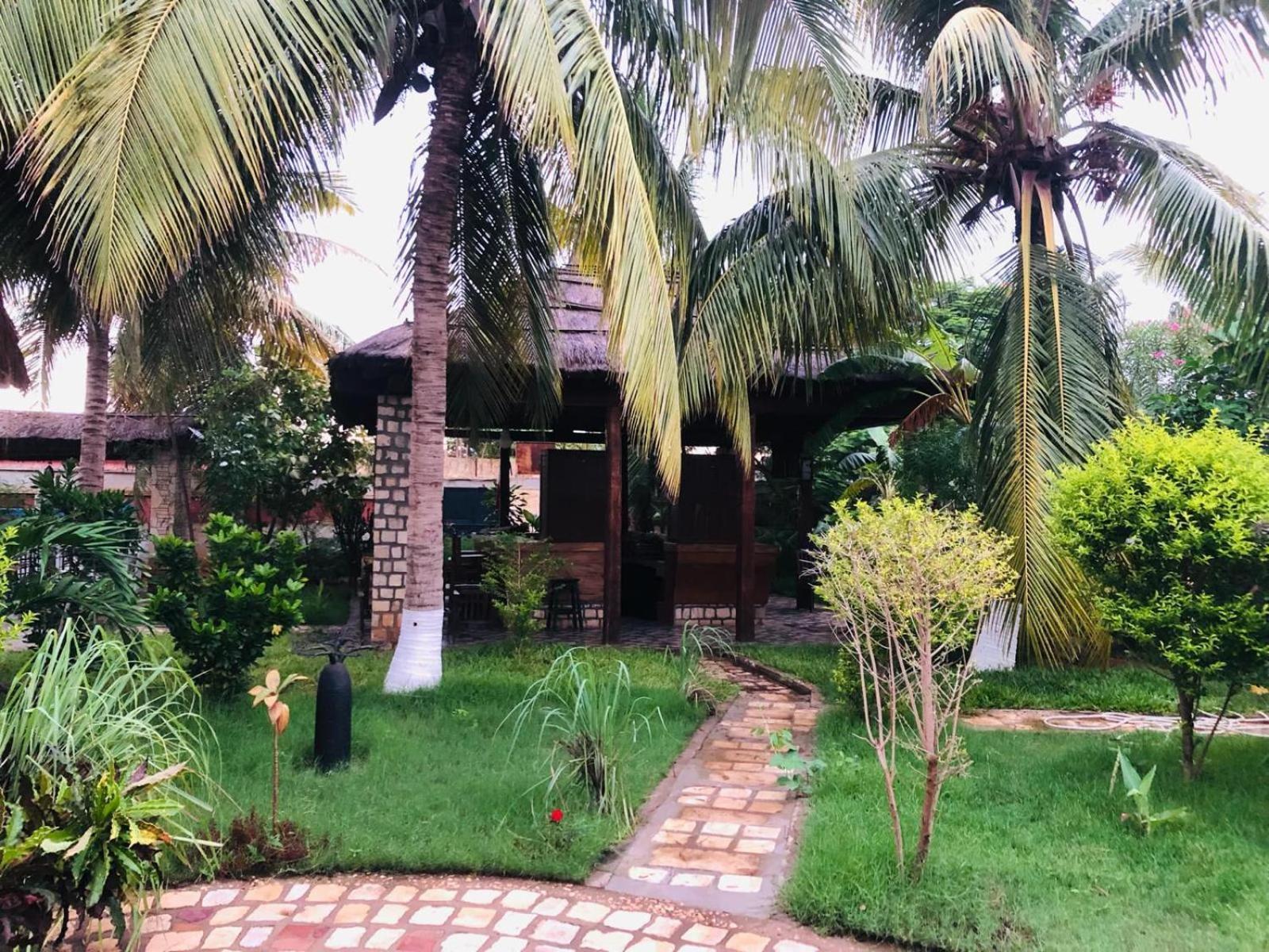 Bohobe Naboty Bed & Breakfast Толиара Екстериор снимка